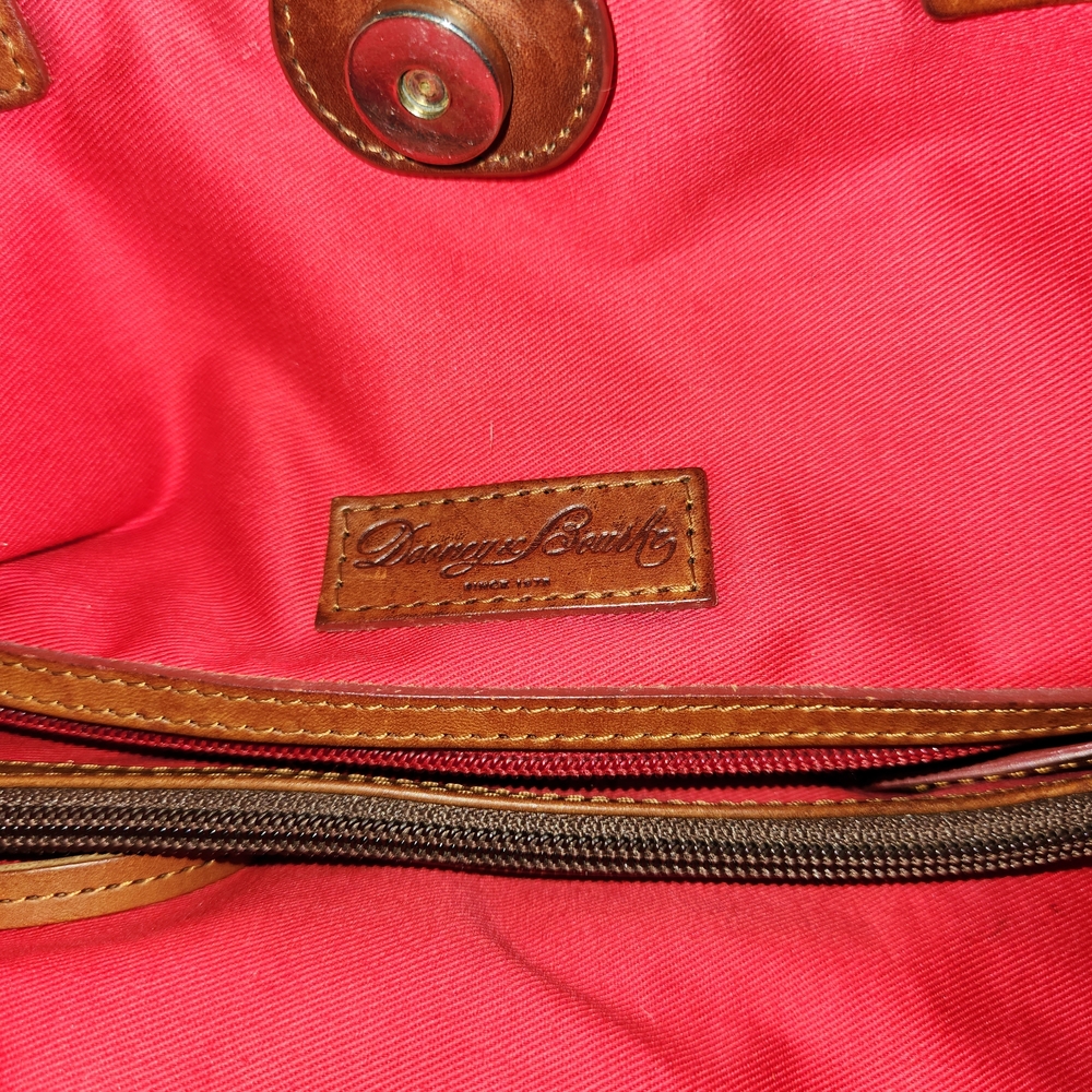 Dooney & Bourke Patent Leather Shopper Tote – Rich Espresso & Cognac​Elevate yo - Picture 10 of 13